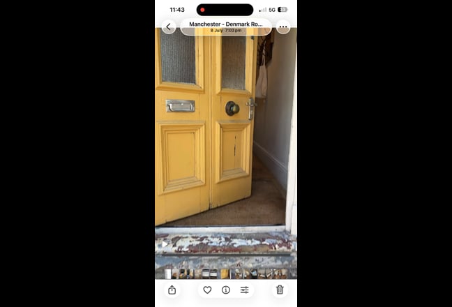 Room for Rent  Main Photo