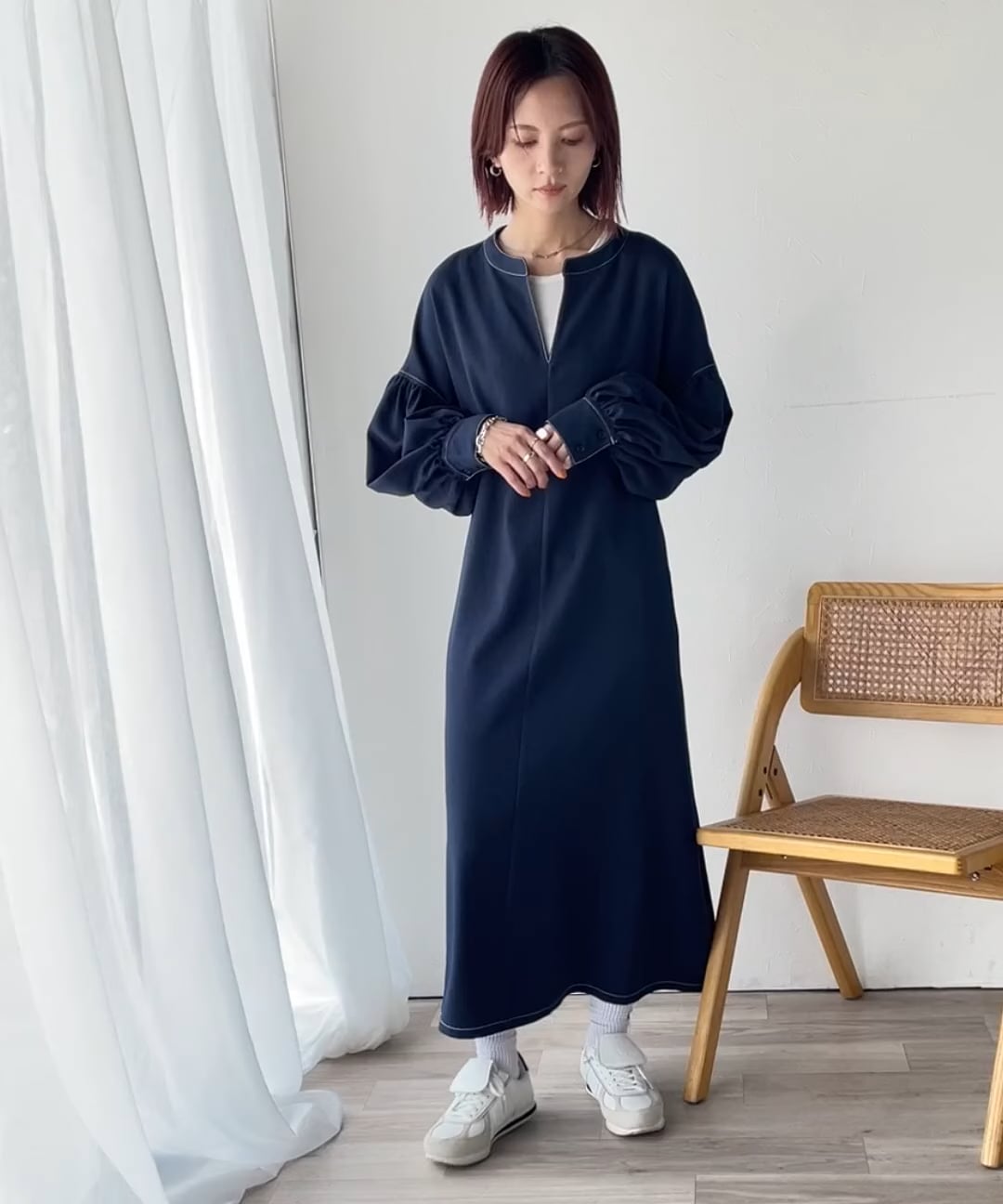 ウエストリボン使い配色ステッチキーネックワンピース（長袖