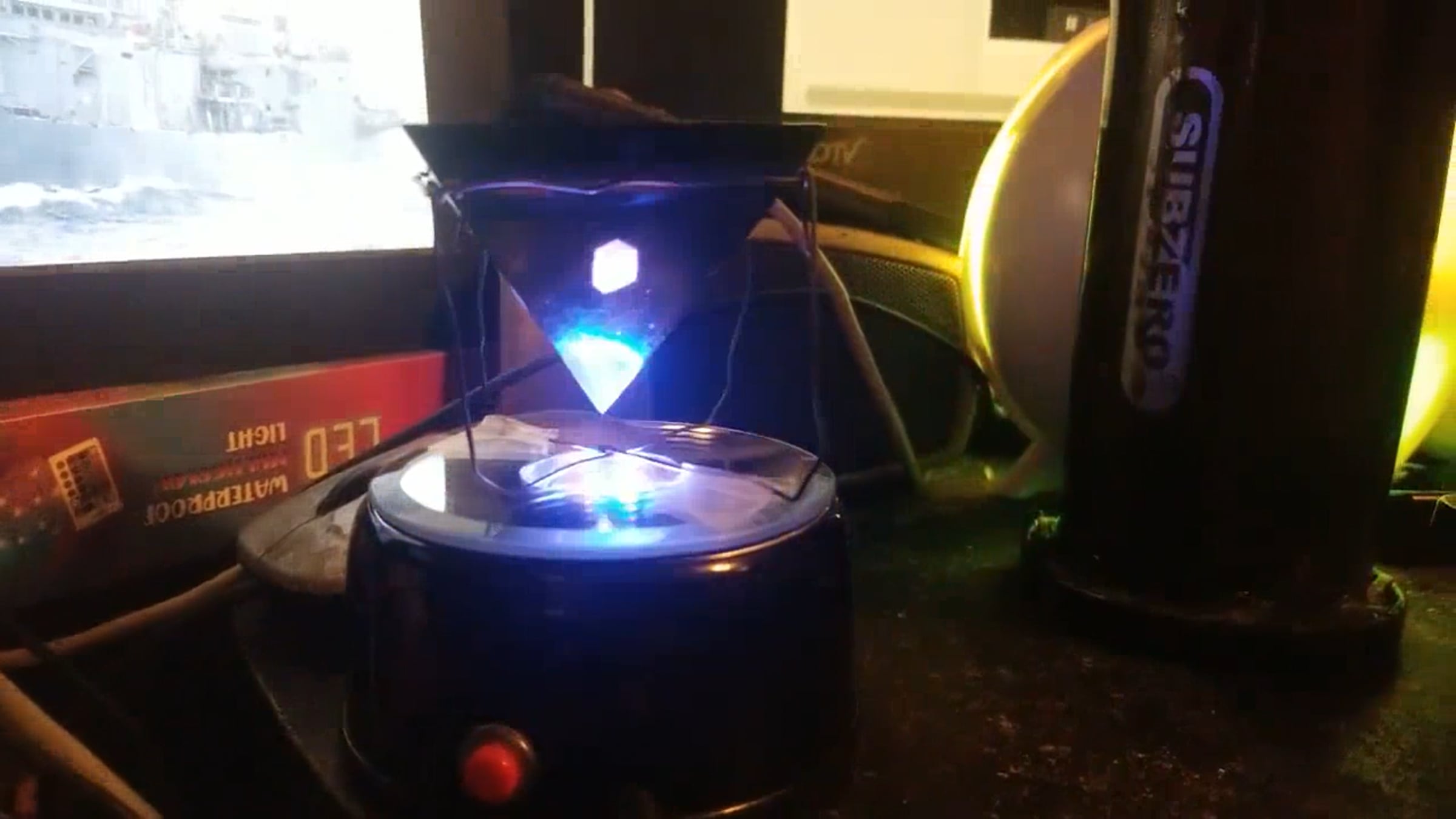 Pyramid-Quartz-LED-Rotating-Base-Mod_20251212_052721