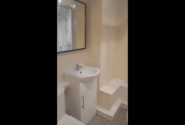 URGENT - Female Housemate Wanted Burley, Leeds  Main Photo