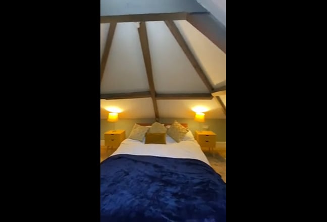 Beautiful Georgian Garden Apartment Main Photo