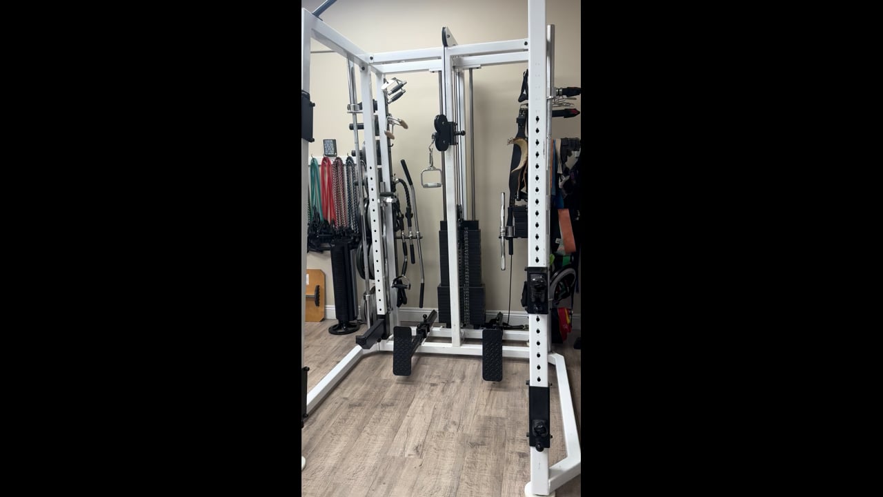Wheelchair accessible cable machine
