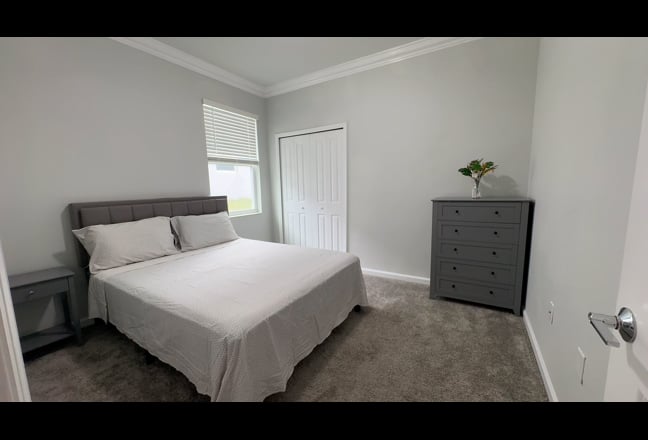 Gorgeous rooms in a new beautiful single home !!! Main Photo