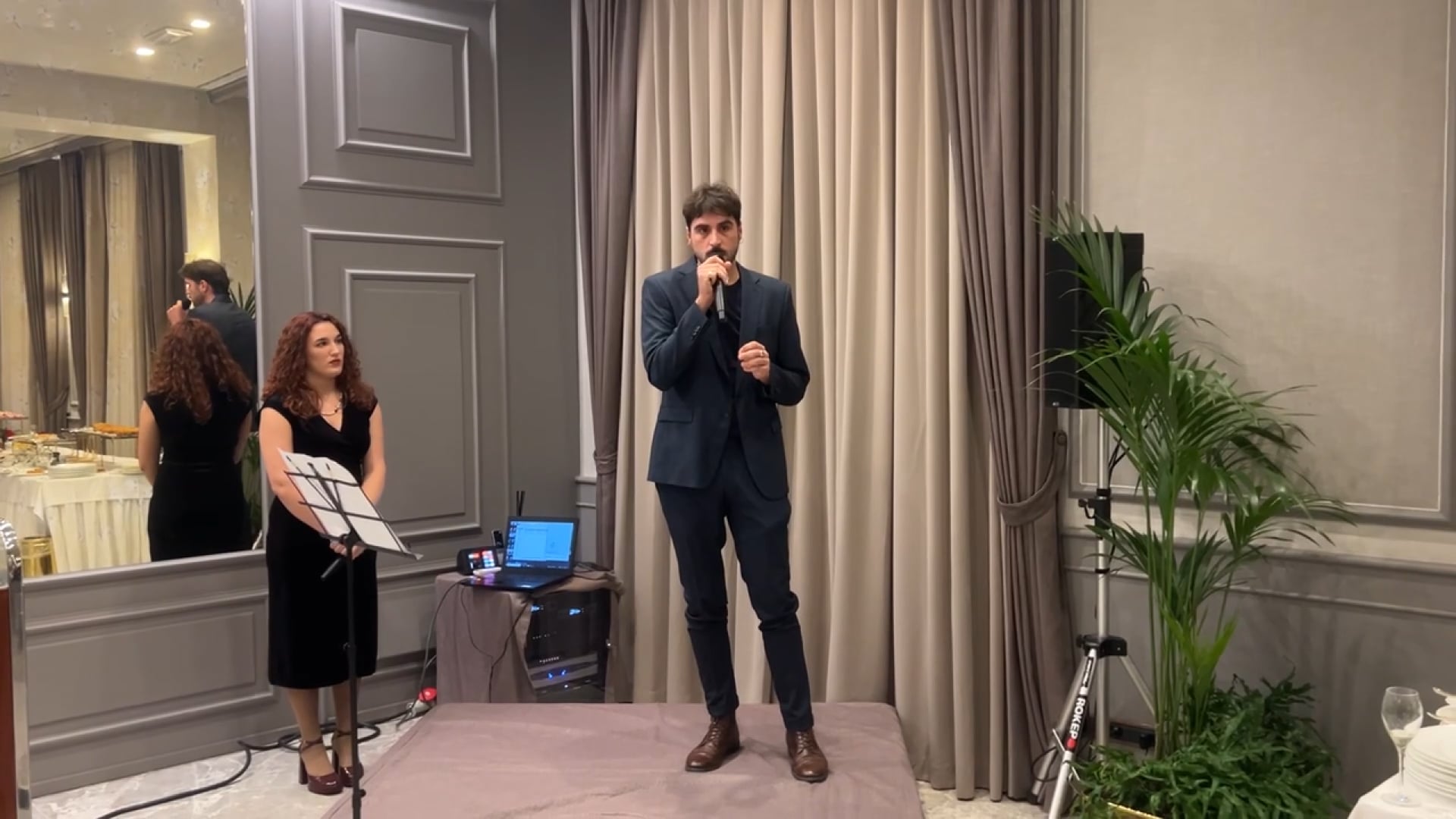 Atmosfera natalizia al Grand Hotel Majestic con l’esibizione degli artisti della Fondazione Bocelli