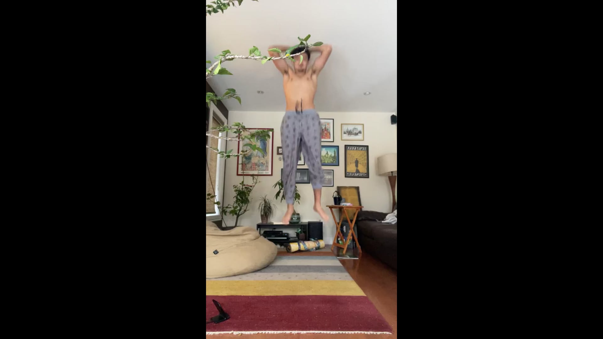 Watch Aquiles   Valdes's Vertical Jump: 9.5 inches