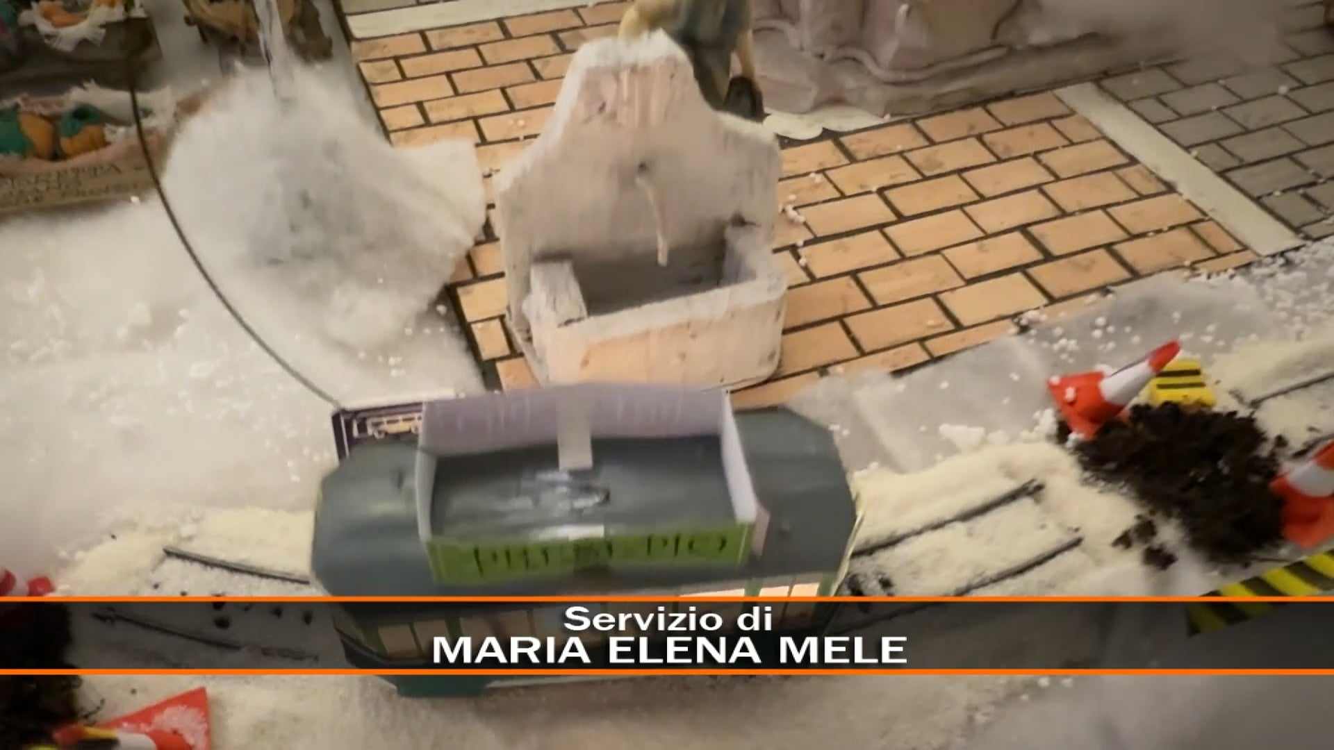 Il presepio con la Garisenda in restauro e la “sampira”