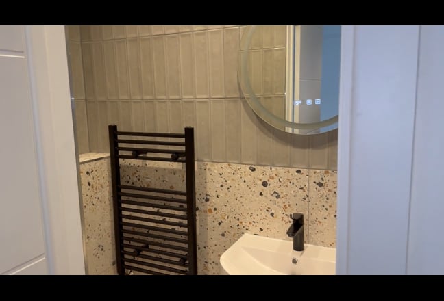 *Newly renovated studio flat in Willesden Green Main Photo