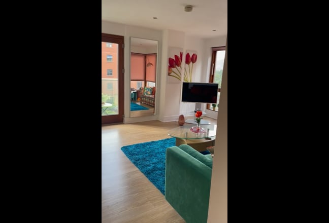 All Incl. Luxury Double Bedroom + Private Bathroom Main Photo