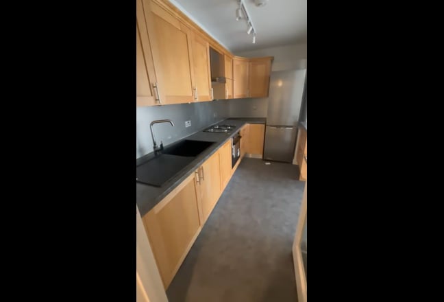 Bright double room - modern Notting Hill flatshare Main Photo