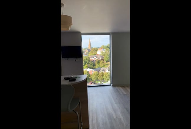 Deluxe Studio Tenancy Takeover (Students Only) Main Photo