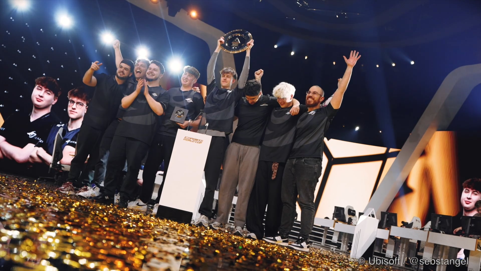 R6 EWC 2025 Grand Final