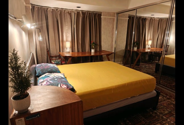 Bright, Stylish King Size Room Private Garden Main Photo