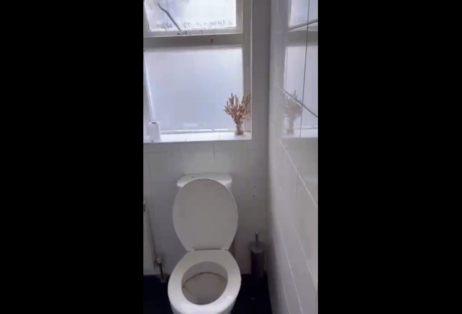 Brixton En-suite room  Zone 2 ex bills  Main Photo