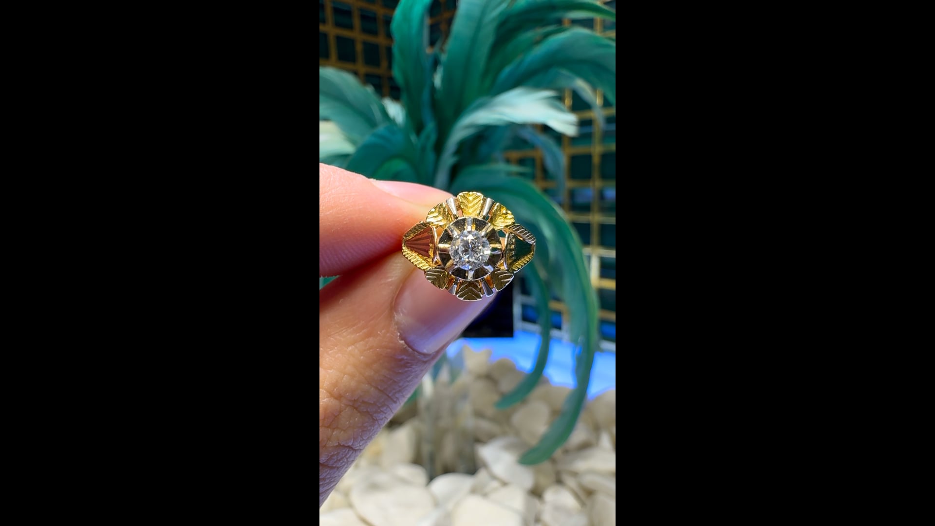 Bague Solitaire Ancienne Or 18 Carats Bicolore Avec Diamant Naturel 0.59ct - Taille 61 - Comme Neuve