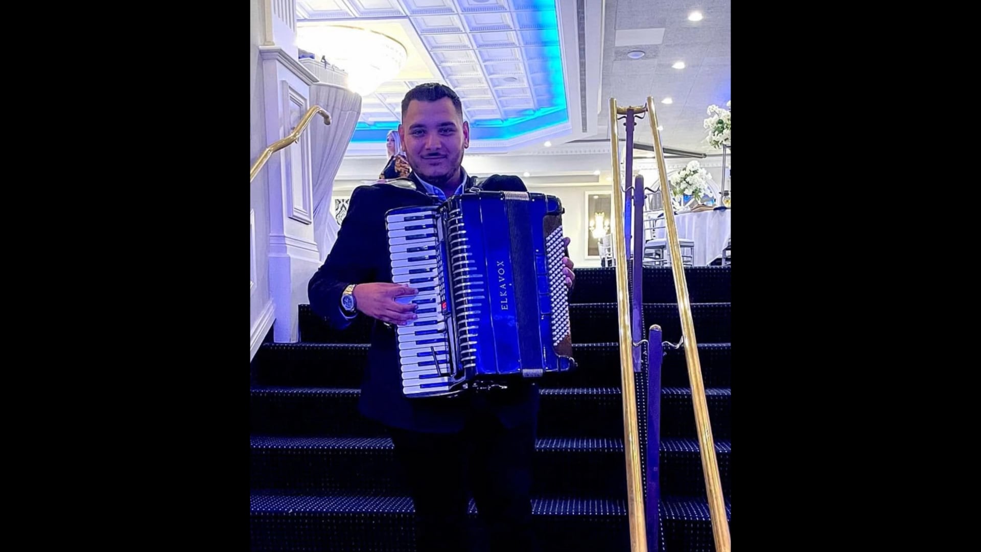 Promotional video thumbnail 5 for ORLANDO DOREL - ACCORDION PLAYER