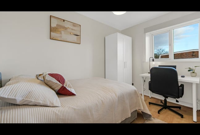 🏡 Brand New En-suite Room In South Ealing! ✨ Main Photo