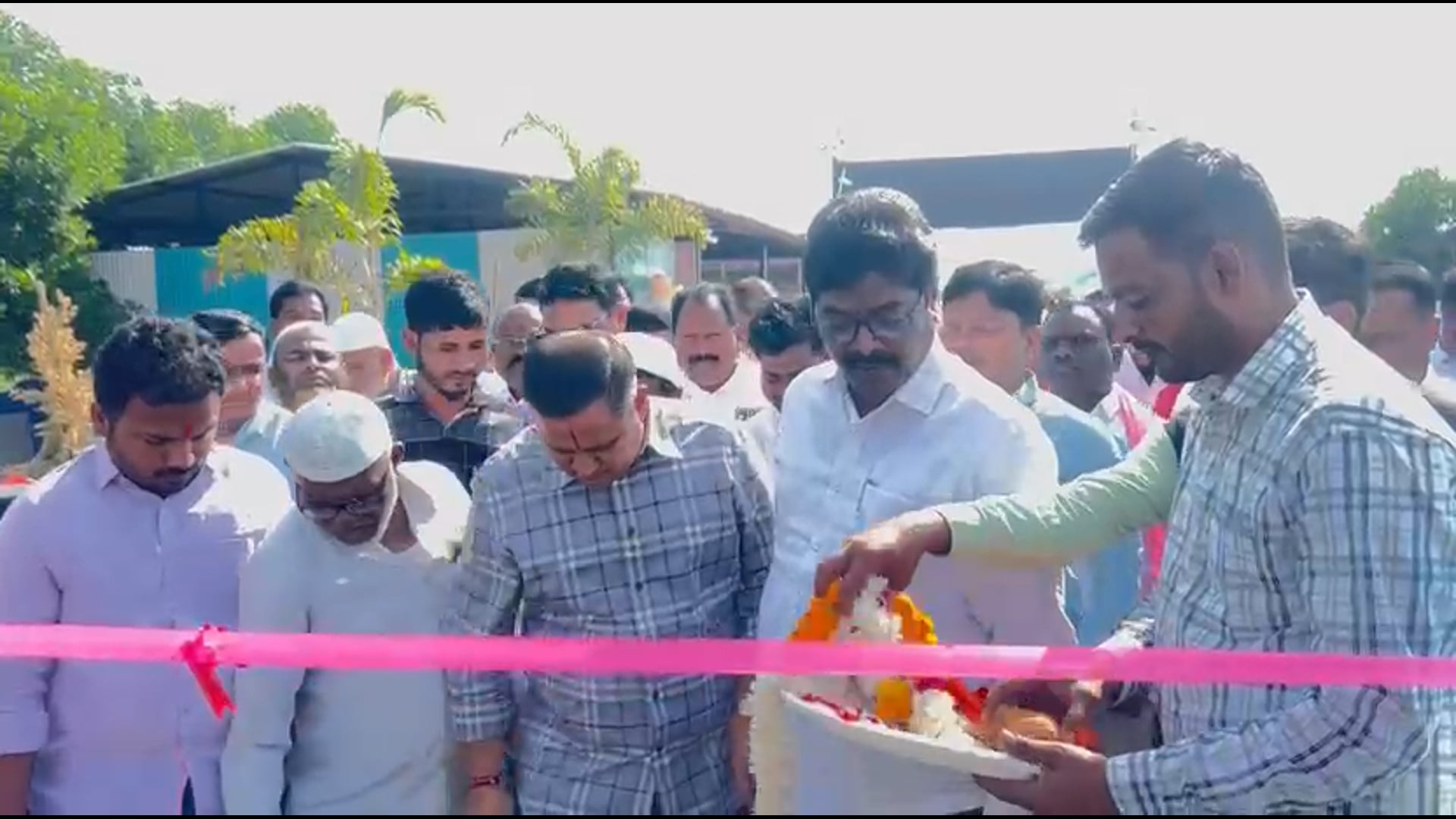 धर्माबाद मैं युवा व्यापारी सुभोद जी काकानी के करकमलों से भव्य स्वमिग शुभारंभ 