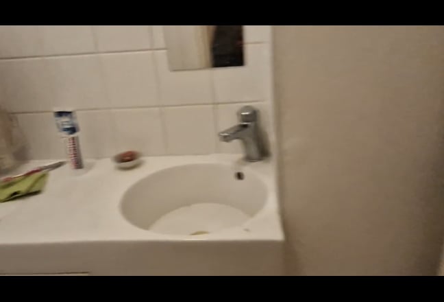 Looking for flatmate near Farringdon Station Main Photo