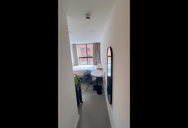 Student ensuite room replacement start anytime Main Photo