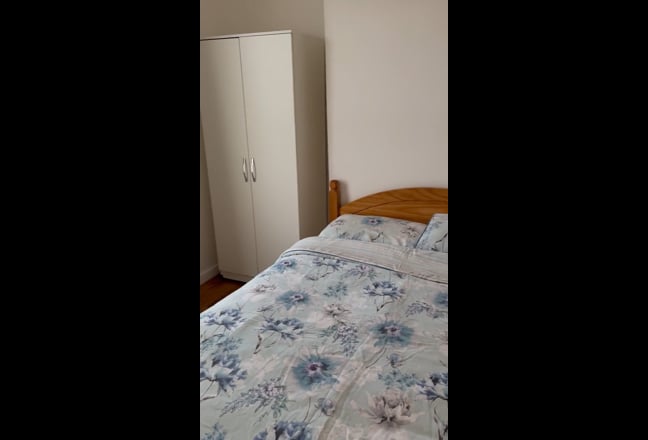 Nottingham City Convenient transportation and shop Main Photo