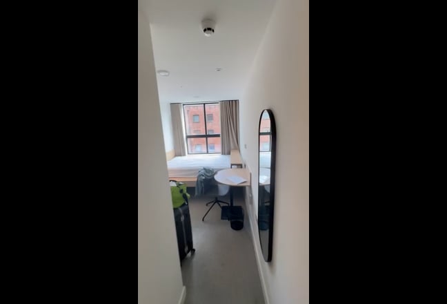 Student ensuite room replacement start anytime Main Photo