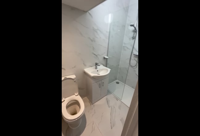 Massive room ( 2rooms in one) Privare conservatory Main Photo