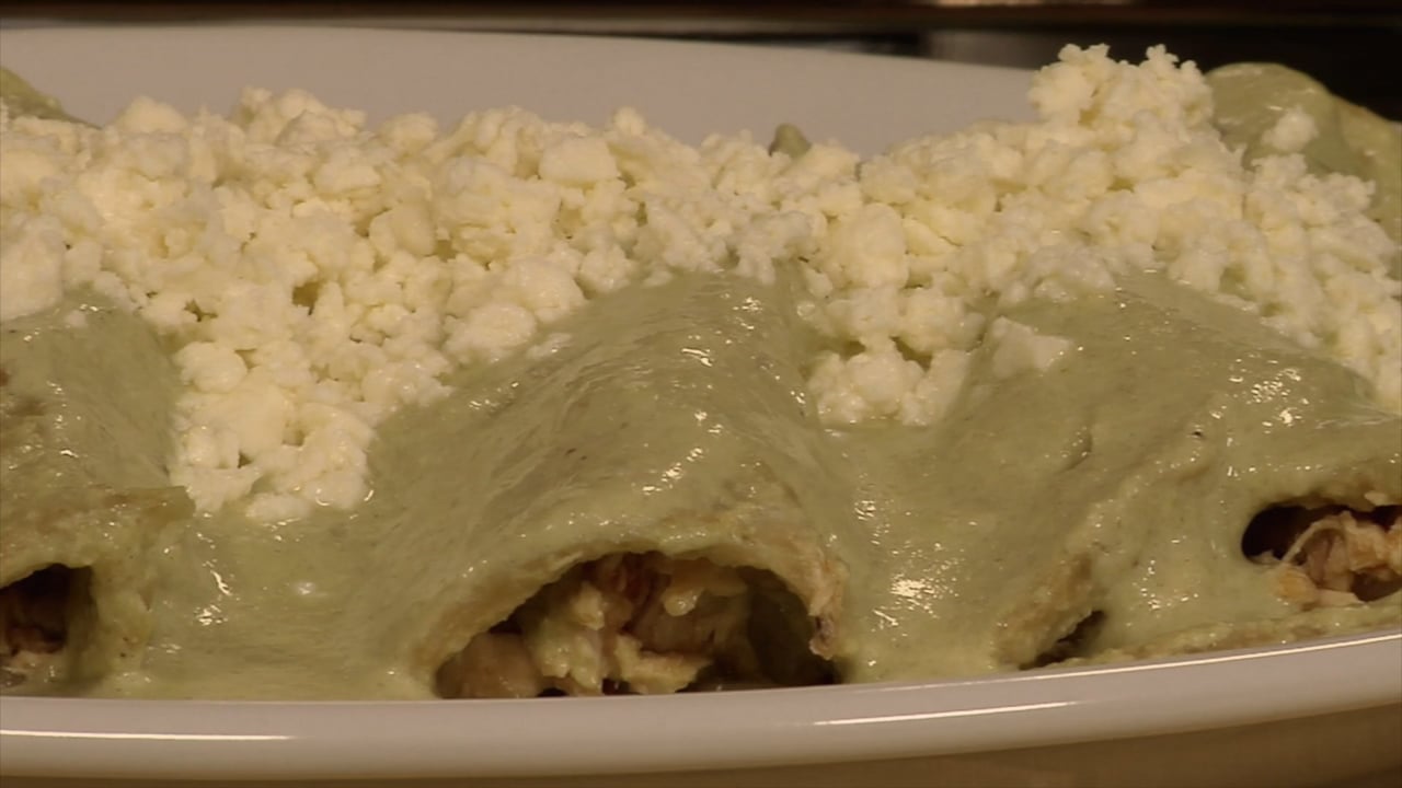 Enchiladas Verdes Almendradas