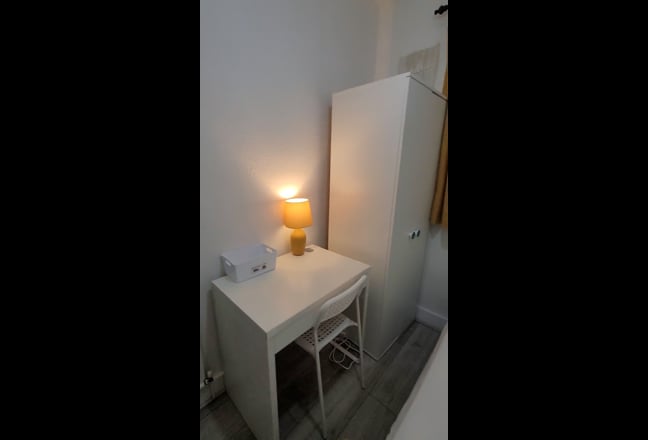 Double spacious bedroom hygienic  environment  Main Photo