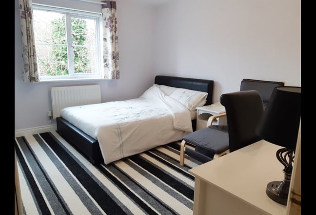 Video 1: The double bedroom available, view #1