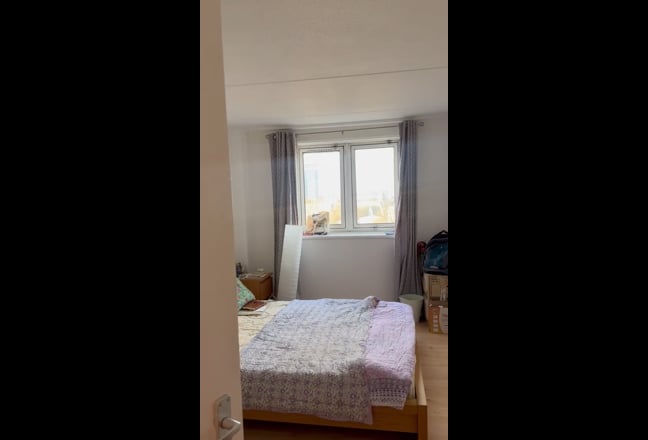 Room avaiable in a 2bed apartment in Battersea Main Photo