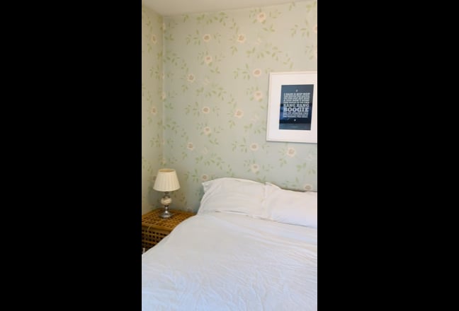 Double room with separate private bathroom Main Photo