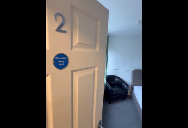 Double bed | all bills included  Main Photo