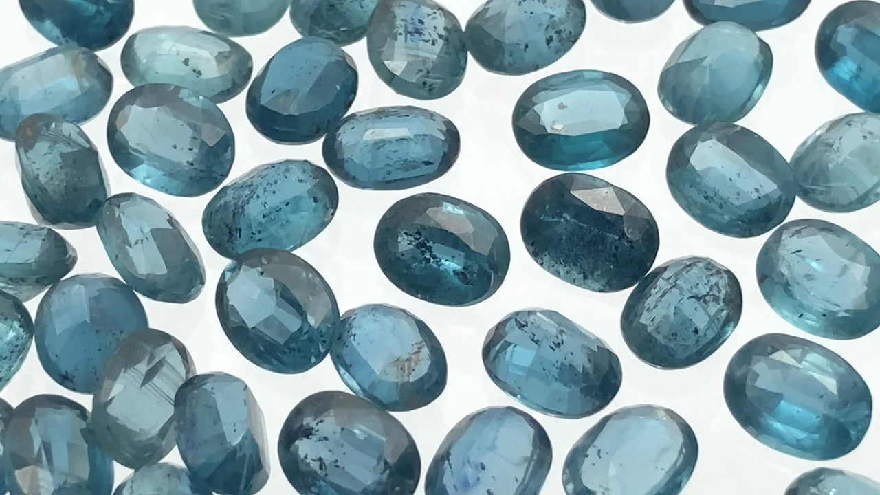 動画】宝石質インディゴブルーカイヤナイトAAA- ルース オーバル