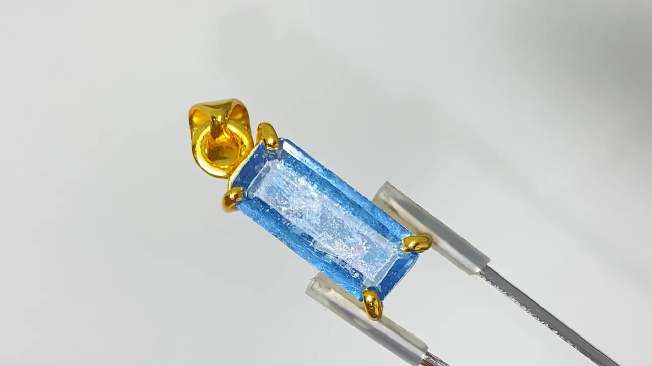 ★ネパールブルーカイヤナイト スティック型 ペンダント⑤(SA+) ☆ネパールブルーカイヤナイト スティック型 ペンダント⑤(SA+)