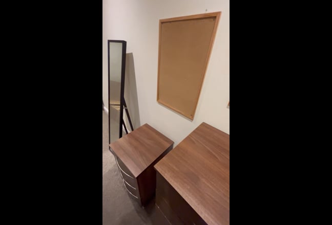 Furnished Room – Bills Included – &pound;130 pw Main Photo