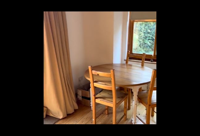 Bright & Spacious One-Bedroom Flat West Norwood Main Photo