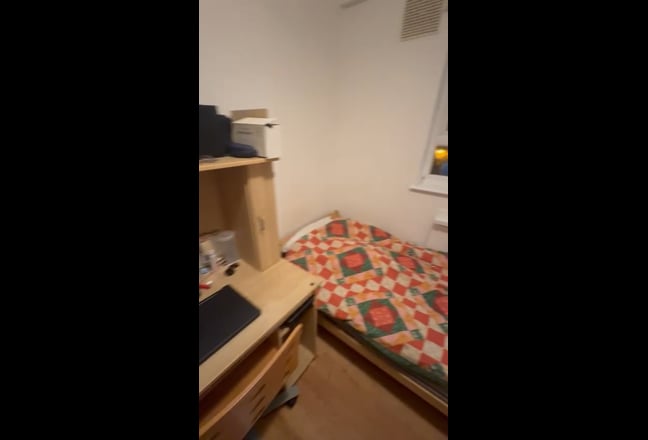 Spacious Single Room Near Kingston Uni Main Photo