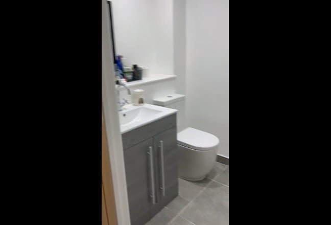 Double En Suite Room – Jewellery Quarter Main Photo