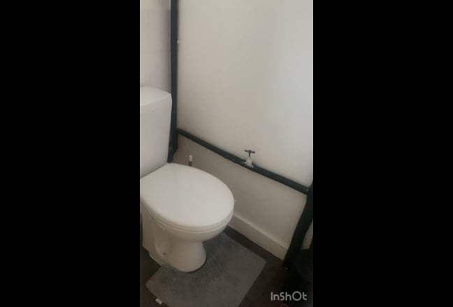 Females only for room to rent  Main Photo