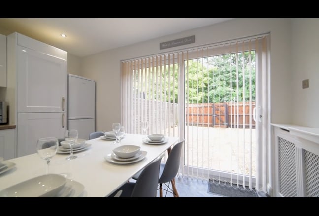 🏡✨Double Room with En-Suite Available🏡✨ Main Photo