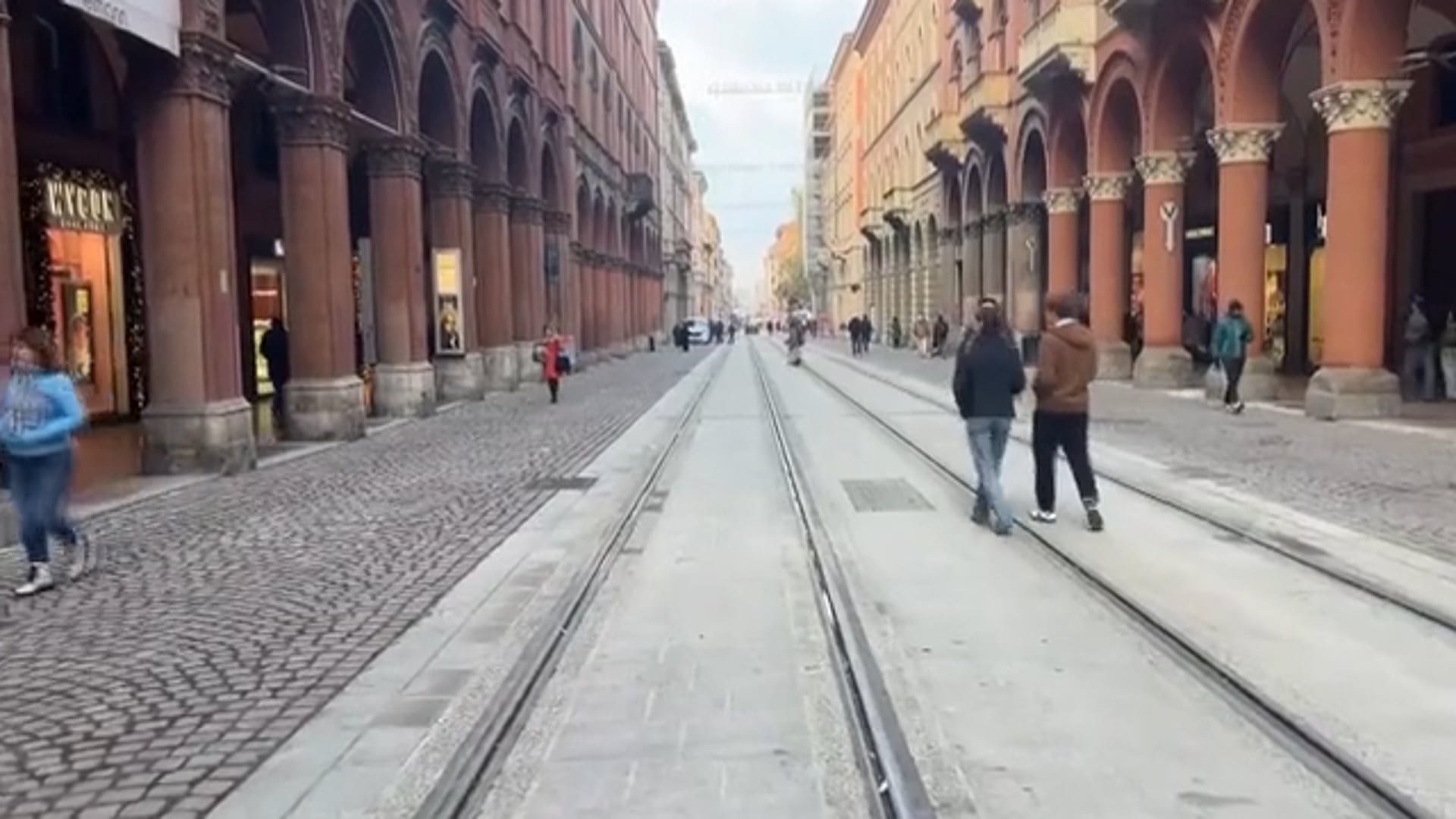 Il 23 riapre via Indipendenza