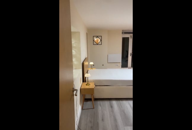 1 Large Double room available in a Lux Apt😍 Main Photo