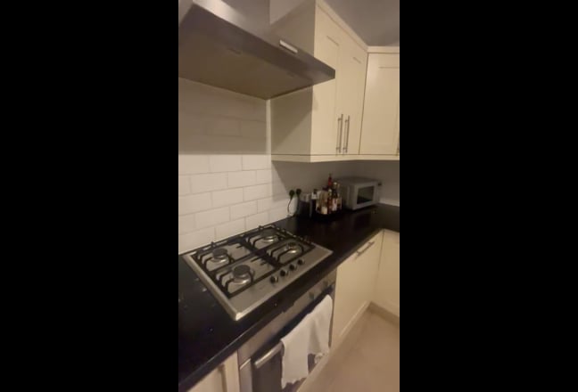 Available from Jan! 7 min walk to Victoria station Main Photo