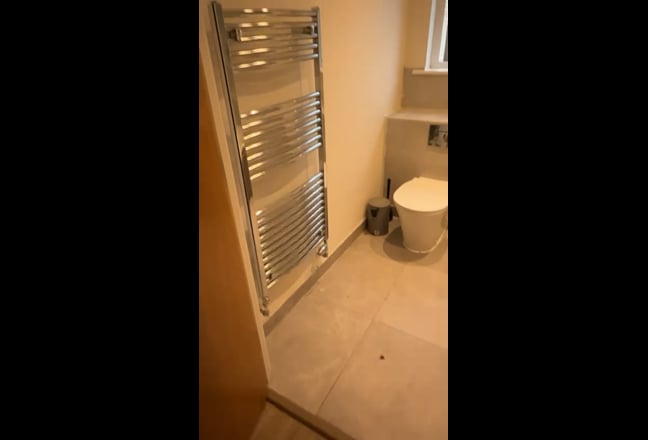 2 bedroom  Flat to rent SM5 Carshalton Main Photo