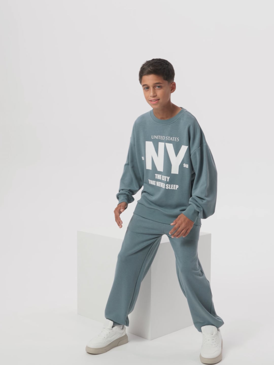 סווטשירט צווארון עגול NY