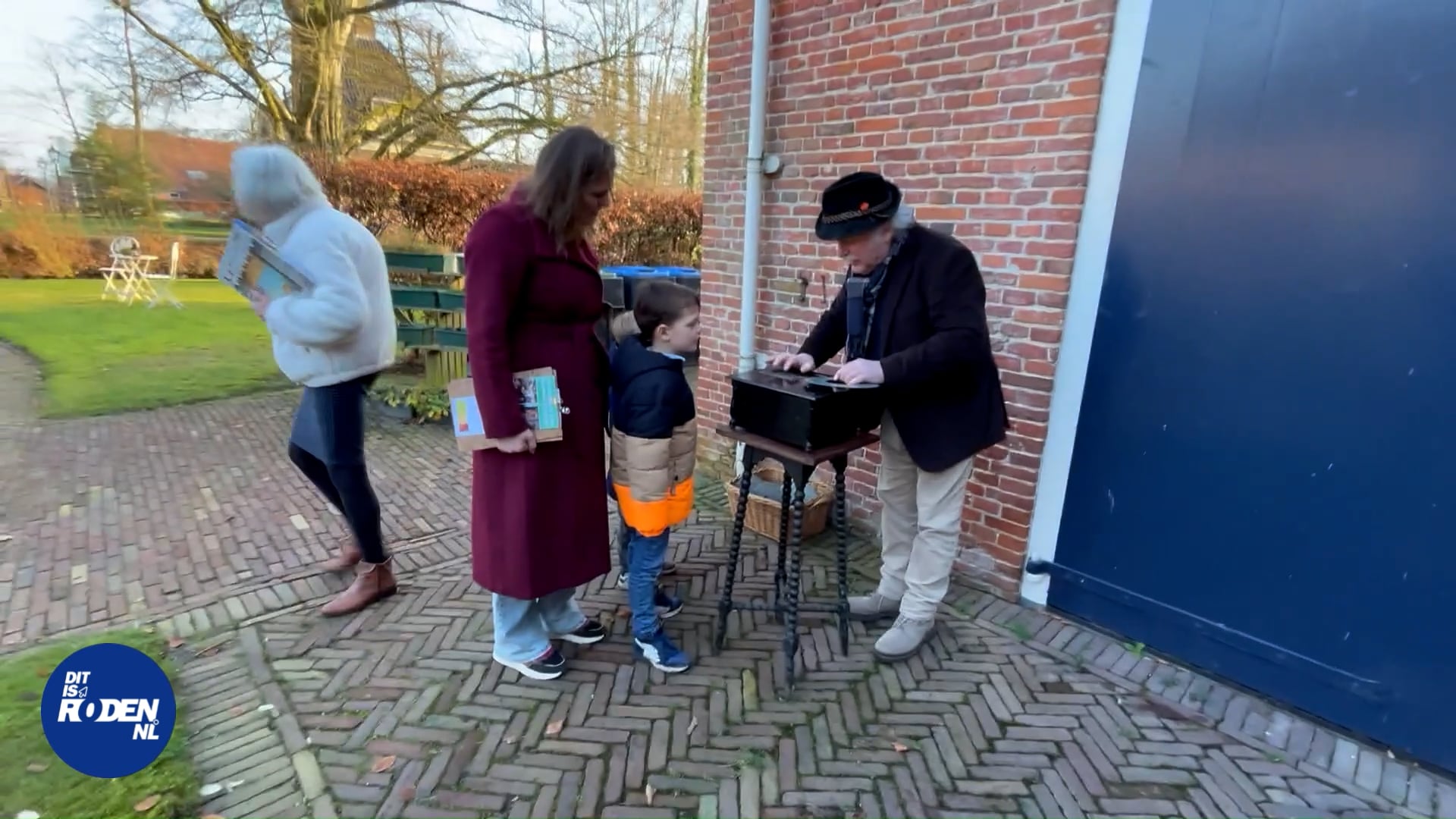 voorlezen bij Mensinghe uit 'Het sneeuwvlokje'