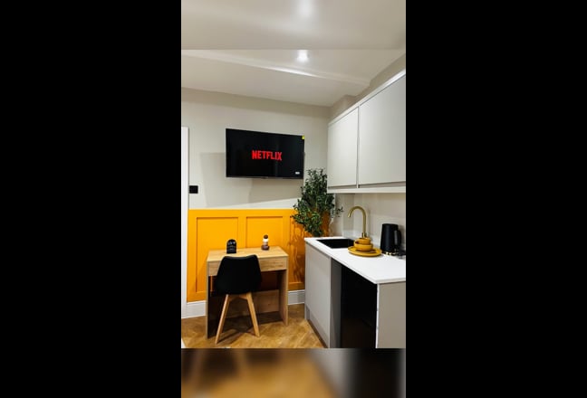 ❤HIGH END🛏️ Mini studio en-suites with parking Main Photo