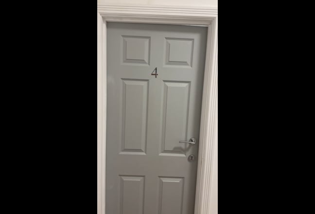 **LOWER FORD** - Brand New en-suites CV1!! Main Photo