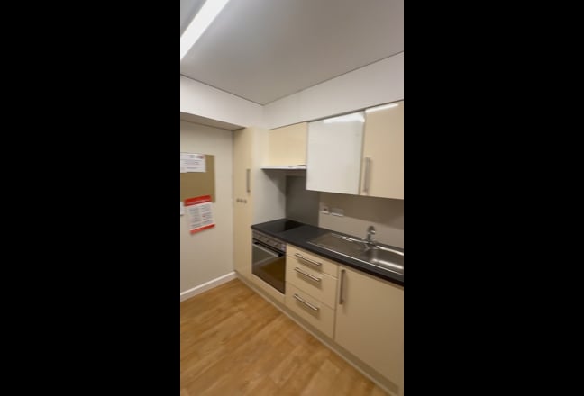 1 bed Flat All Bills Included Main Photo