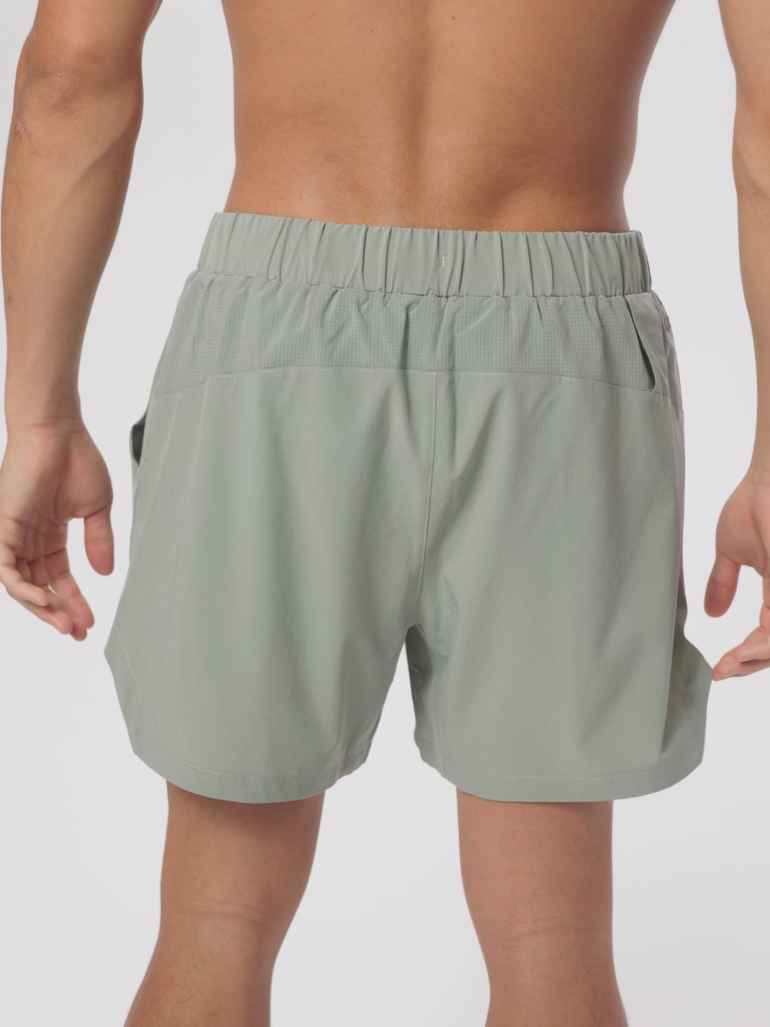 מכנסי ספורט קצרים 5 אינץ’